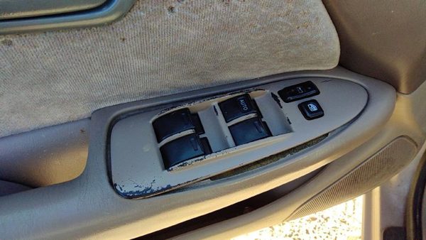 1998 Toyota Camry Door Switch Front — photo 2