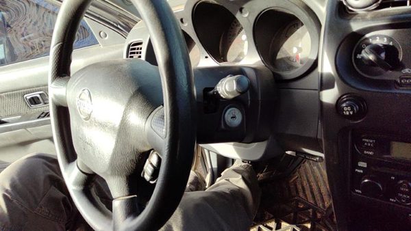2004 Nissan Xterra Steering Column — photo 4