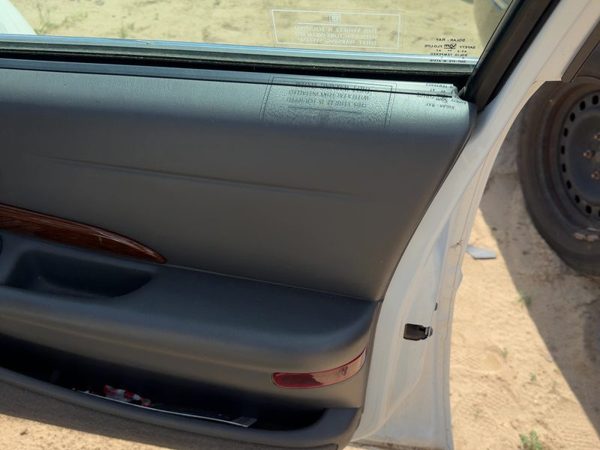 04-05 Buick Lesabre Passenger Right Front Door Trim Panel With Switches Gray 93C — photo 6