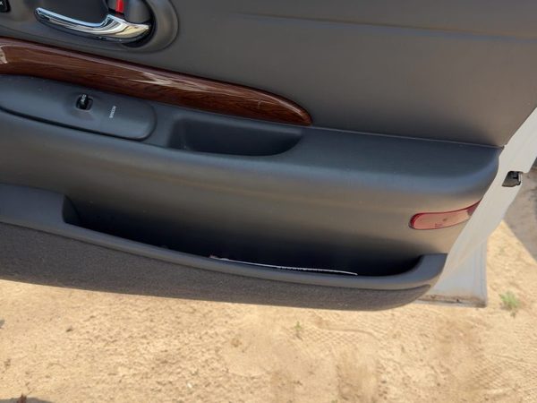 04-05 Buick Lesabre Passenger Right Front Door Trim Panel With Switches Gray 93C — photo 8