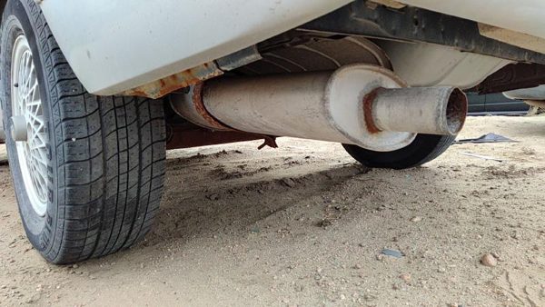 88-89 Olds Cutlass Calais Rear Muffler With Exhaust Tip Oem — photo 2