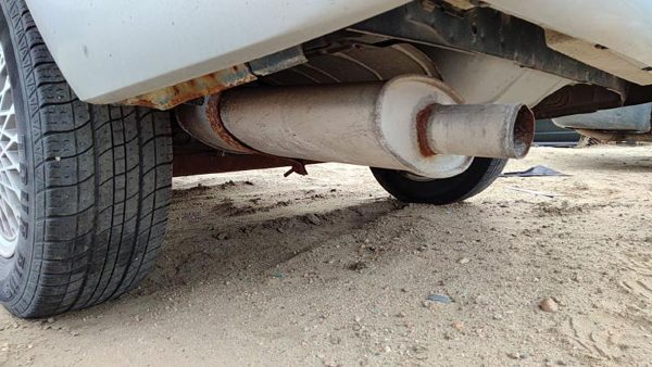 88-89 Olds Cutlass Calais Rear Muffler With Exhaust Tip Oem — photo 1