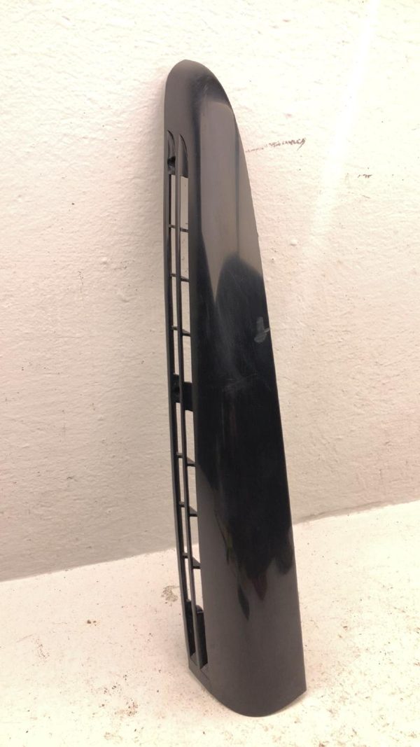 1992-1994 Chevy Suburban Driver Left Rear Moulding On Corner Panel Oem — photo 6