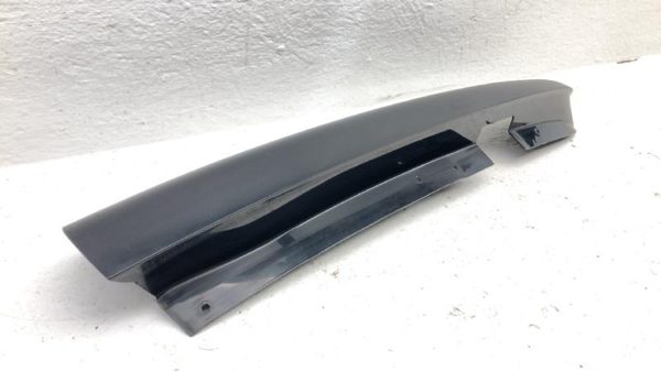 1992-1994 Chevy Suburban Driver Left Rear Moulding On Corner Panel Oem — photo 8