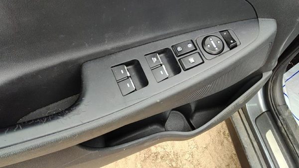 2016 Hyundai Tucson Door Switch Front — photo 2