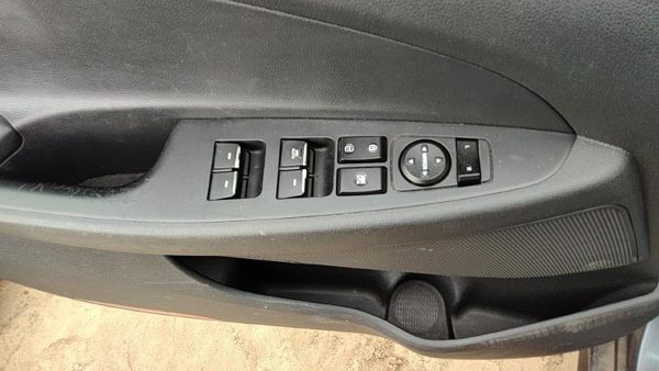 2016 Hyundai Tucson Door Switch Front — photo 5