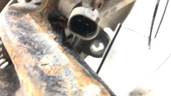 1999-2011 Vw Jetta Driver Left Front Spindle Steering Knuckle With Wheel Hub — photo 5