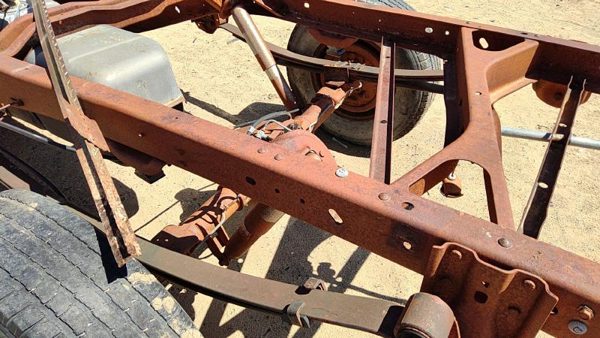 1992 GMC Sierra Rear Axle Assy. 2500 — photo 1