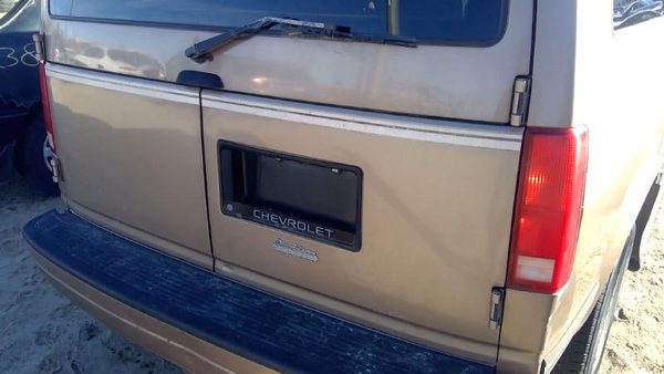 1995 Chevy Astro Back Door RH Brown — photo 8