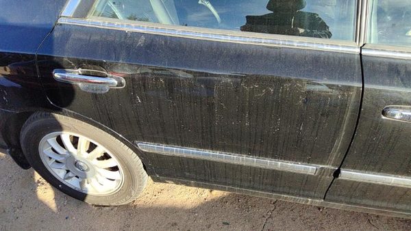2005 Hyundai XG350 Rear Door RH Black — photo 1