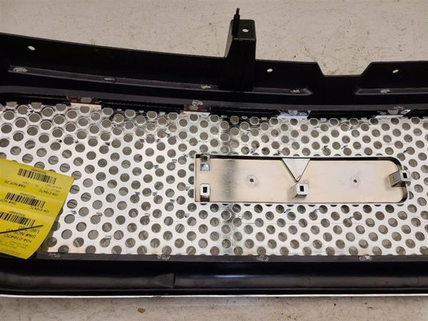 2002 Sier15 Grille New Aftmkt — photo 10