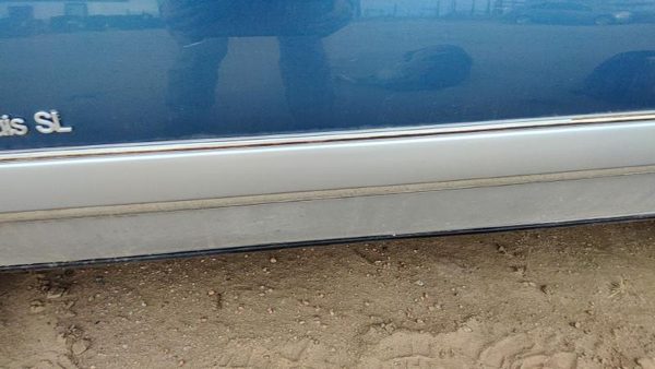 89-91 Olds Cutlass Calais Driver Left Front Moulding From Door Trim Blue 2 Door — photo 3