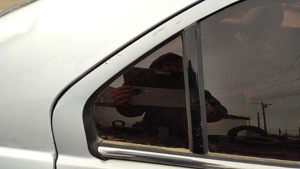 06-12 Ford Fusion Passenger Right Rear Vent Window Back Door Glass With Frame — photo 1