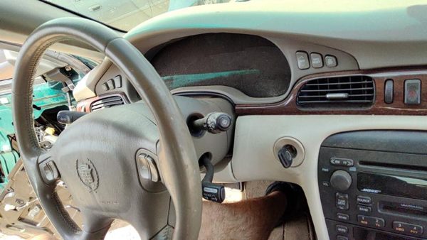 1999 Cadillac Seville Steering Column — photo 2