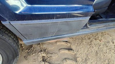 03-04 Grand Cherokee Passenger Right Rear Moulding From Door Back Trim Strip