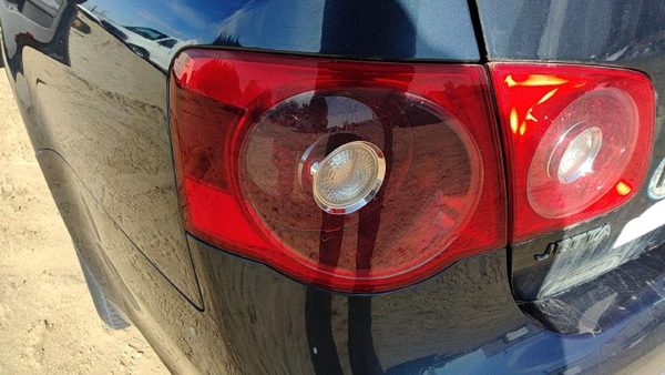 2005-2007 Vw Jetta Driver Left Tail Light Brake Lamp Oem Rear 1K5945095f — photo 3