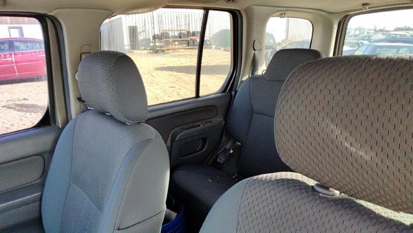 2002-2004 Nissan Xterra Pair Of Front Headrests Oem Left Right Set Seat — photo 4