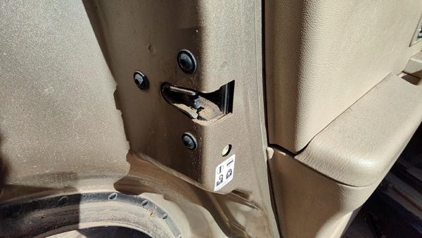06-12 Grand Vitara Xl-7 Driver Left Rear Door Latch With Rods/Cables Oem Back — photo 2