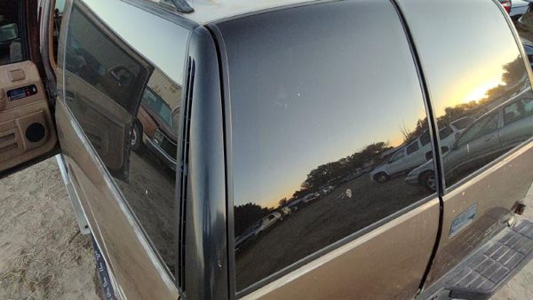 1992-1999 Chevy Suburban Driver Left Back Glass Rear Window Oem 15692189 — photo 4