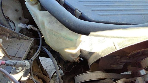1994-2002 Ram 1500 Windshield Washer Fluid Reservoir With Pump Oem Wiper Tank — photo 3