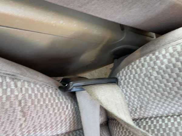 91-94 Ford Explorer 2 Dr Driver Left Front Seat Belt Buckle Receiver OEM Tan — photo 2