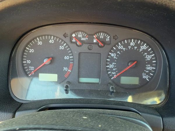 2001-2003 Vw Jetta Speedometer Cluster Instrument Gauges Panel Oem Dash 2.0L Mph — photo 2