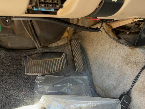 1995-1997 Ford Ranger Gas Pedal Assembly Oem Accelerator — photo 1