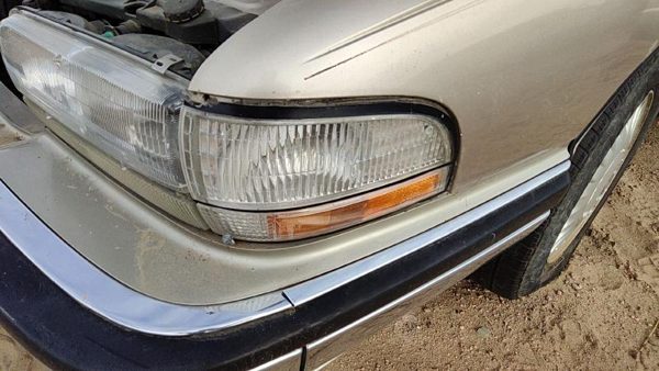 91-96 Buick Park Ave Driver Left Front Turn Signal Light Lamp Oem Fender Mounted — photo 1