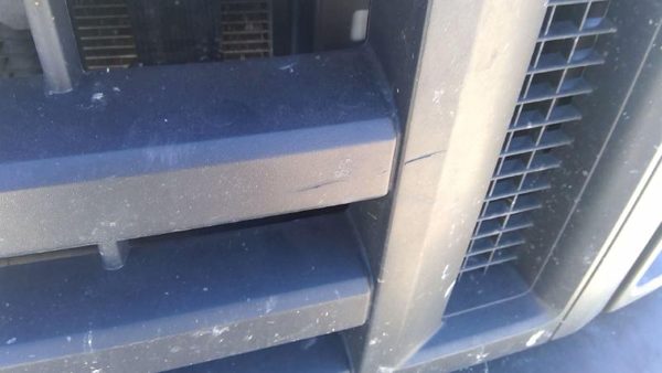 2011 Ford E-350 Super Duty Grille Van E350 Bottom Corner Cracked — photo 6