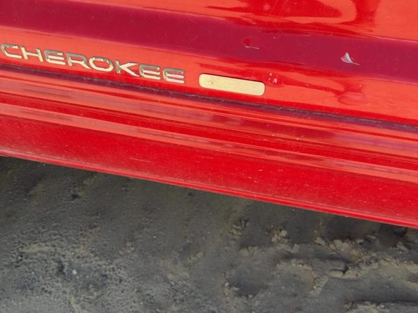 99-04 Grand Cherokee Driver Front Moulding From Door Trim Strip Flame Red Pr4 — photo 4