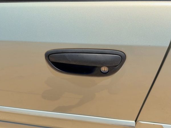 2005-2006 Subaru Legacy Outback Driver Left Front Outside Door Handle Oem — photo 1