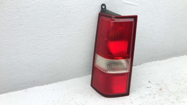 2003-2014 Chevy Express Van Driver Left Tail Light Oem Brake Lamp Rear 84216114 — photo 1