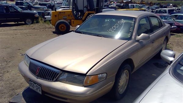 1997 Lincoln Continental — vehicle photo 7