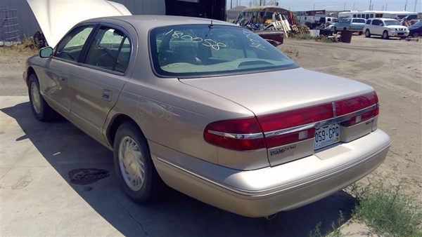 1997 Lincoln Continental — vehicle photo 5