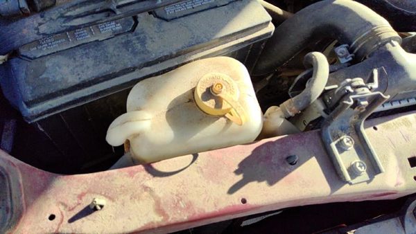 95-97 Nissan Hardbody Coolant Reservoir Radiator Overflow Tank Bottle Oem 2.4L — photo 3