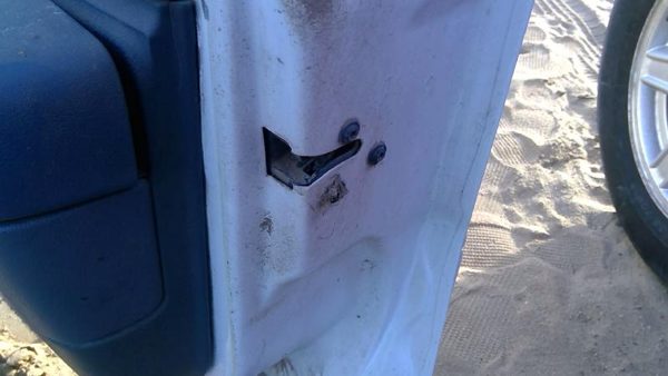1993-1994 Chevy Caprice Passenger Right Front Door Latch With Rods/cables Oem — photo 3