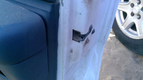 1993-1994 Chevy Caprice Passenger Right Front Door Latch With Rods/cables Oem — photo 6