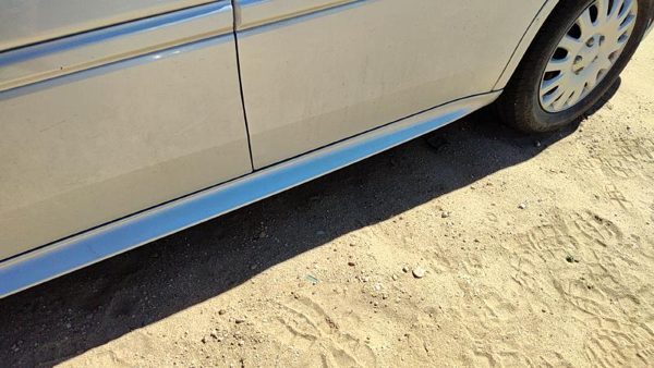 04-08 Grand Prix Driver Left Lower Rocker Panel Moulding Side Skirt Silver 12U — photo 4