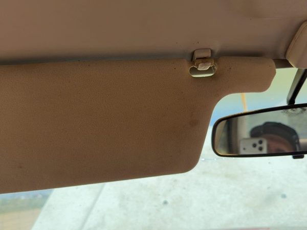 1988-1989 Honda Accord Lx Driver Left Sun Visor Oem — photo 2