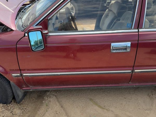 1987 Nissan Maxima Front Door LH Red — photo 2