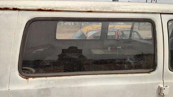1971-1977 Dodge Van B200 Passenger Right Rear Quarter Glass Back Side Window Oem — photo 2