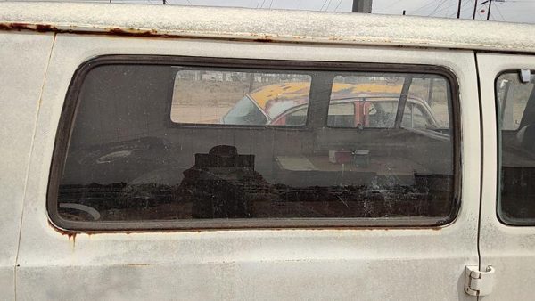 1971-1977 Dodge Van B200 Passenger Right Rear Quarter Glass Back Side Window Oem — photo 1
