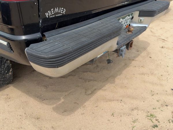 1988-1999 Chevy Silverado 1500 Chrome Rear Bumper With Mount Brackets — photo 7