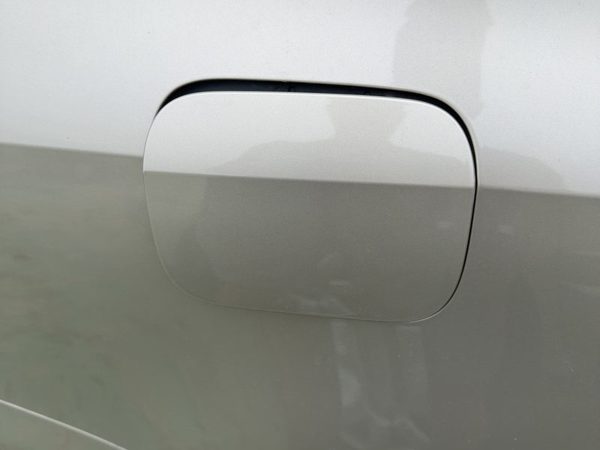 2011-2018 Vw Jetta Fuel Tank Door With Hinge Gas Lid Oem Filler Beige — photo 6