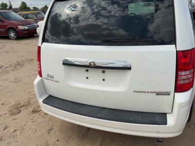 2010 Chrysler Town Trunk/decklid/hatch/tailgate White PW1