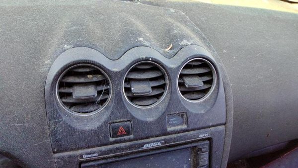 07-09 Nissan Altima Center Dash Vents With Trim Panel Bezel G Charcoal Hybrid — photo 2