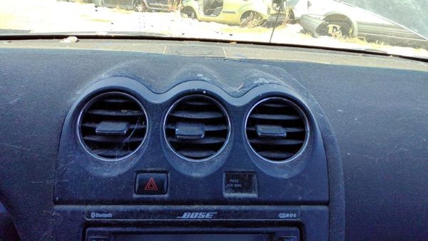 07-09 Nissan Altima Center Dash Vents With Trim Panel Bezel G Charcoal Hybrid — photo 1