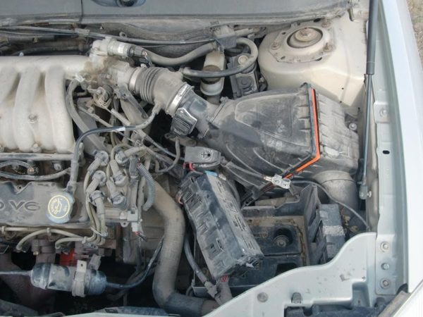 2000 Ford Taurus — vehicle photo 3