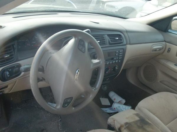 2000 Ford Taurus — vehicle photo 4