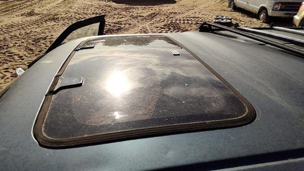 1987-1994 Nissan Pathfinder Sun Roof Glass Oem Top Window 7361001G00 — photo 2